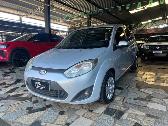FORD FIESTA 1.6 MPI CLASS HATCH 8V FLEX 4P MANUAL FORD FIESTA 1.6 MPI CLASS HATCH 8V FLEX 4P MANUAL